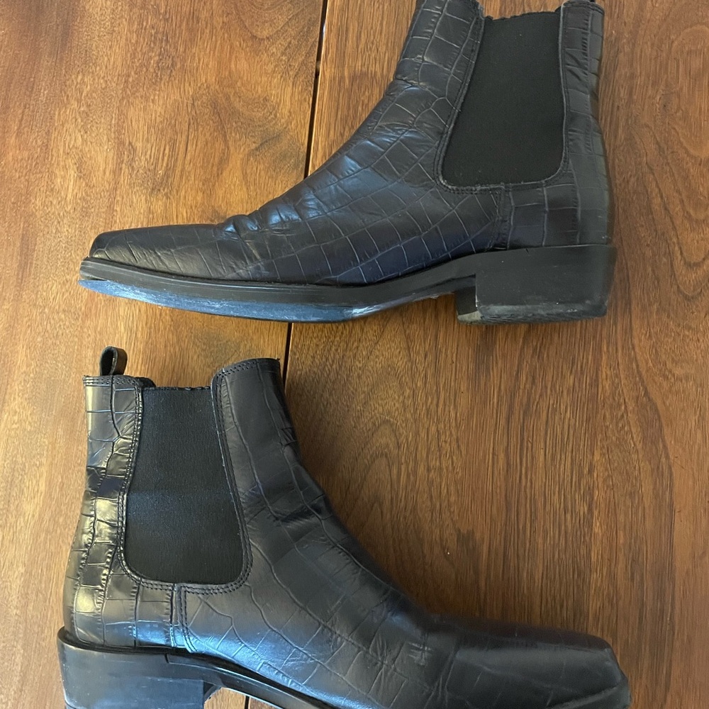 L'INTERVALLE Navy Blue Crocodile Pattern Boots - Picture 6 of 6